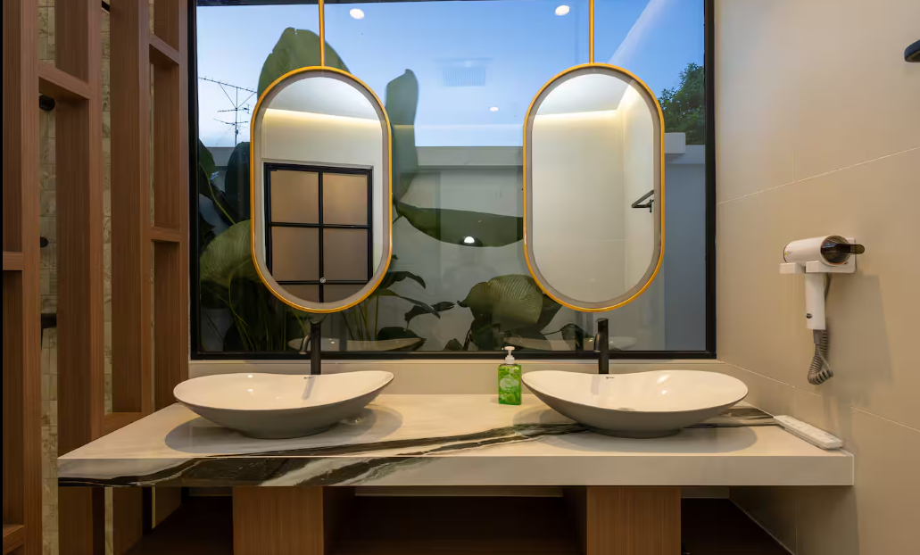 2. 🏡 Koleksi Penginapan Terpilih