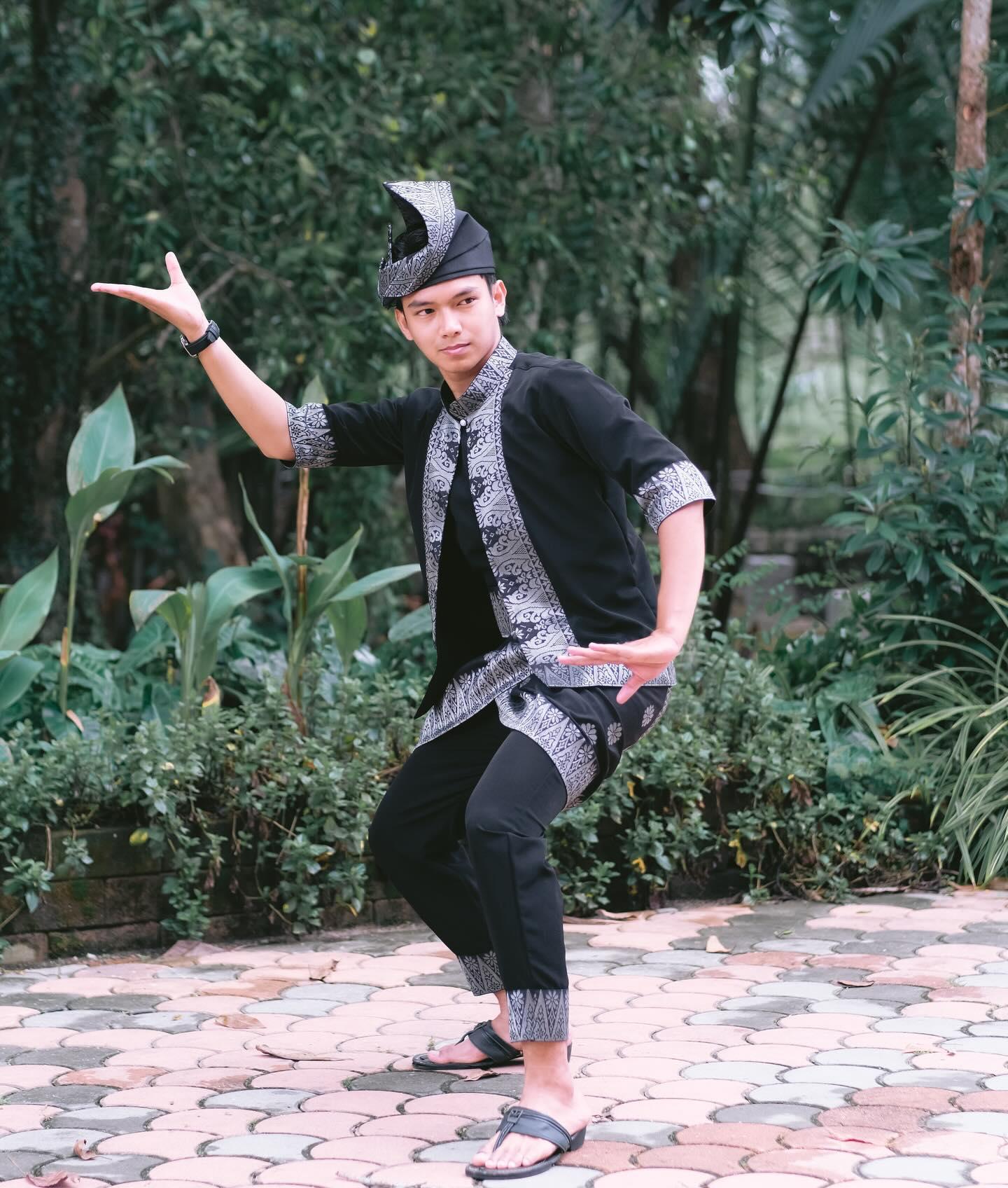 Set Busana Paduka